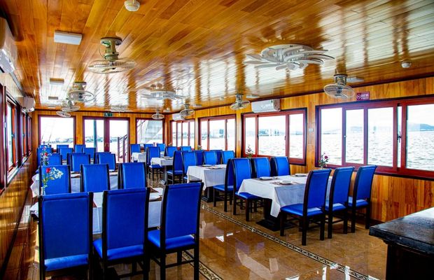 Alova Premium Cruise restaurant